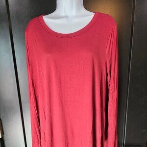 Betsey's Boutique Wine Colored Top Sz XL